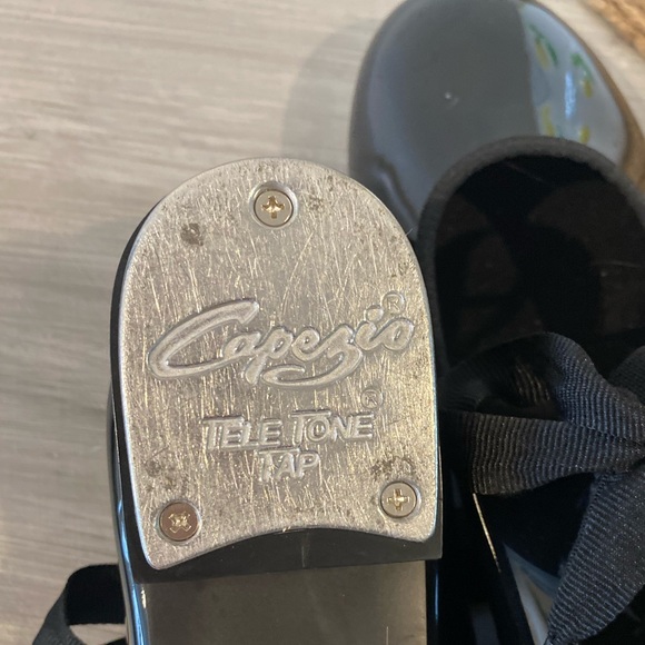 CAPEZIO TELETONE TAP SHOE - Picture 6 of 7